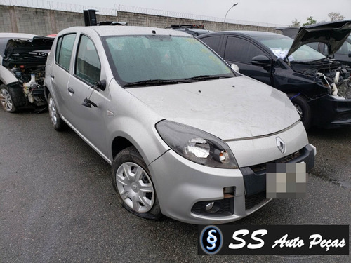 Sucata De Renault Sandero 2014 - Somente Retirar Peças