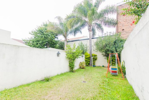 Muy Lindo Dúplex 5 Ambientes, Con Jardín Y Parrilla - Olivos