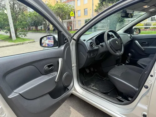 Renault Logan 1.6 Authentique