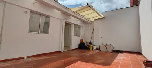 Local En Arriendo En El Lago. Cod A17331