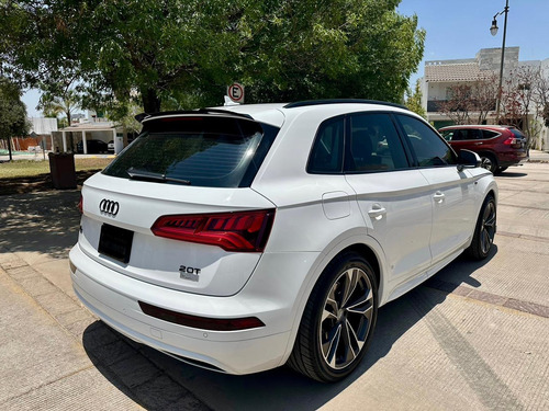 Audi Q5 2.0 L T Select Dsg