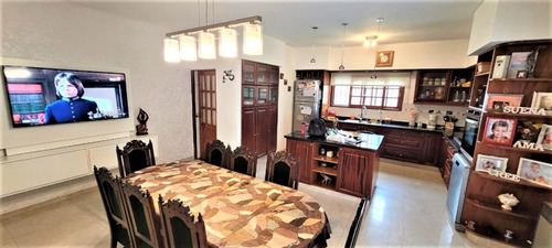 Chalet En Venta En Ramos Mejia