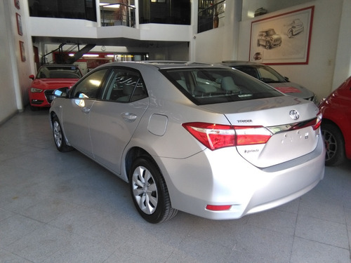 Imagen 5 de 13 de Toyota Corolla 2016 1.8 Xli Cvt Automatico