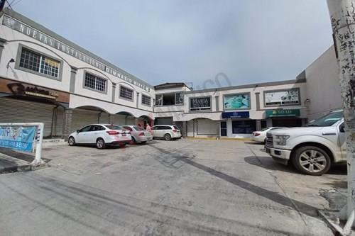 Oportunidad De Inversión: Locales Comerciales En Plaza Ubicada En  Guadalupe - Rentados Y Listos...