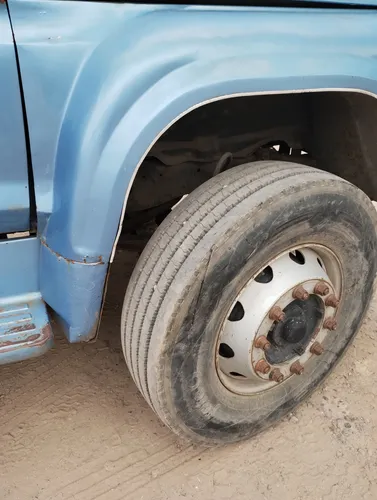 Ford 700 Volcador