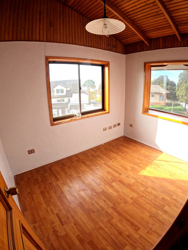 Casa Familiar 291 M2 En 512 M2 Terreno Bosques De Montemar