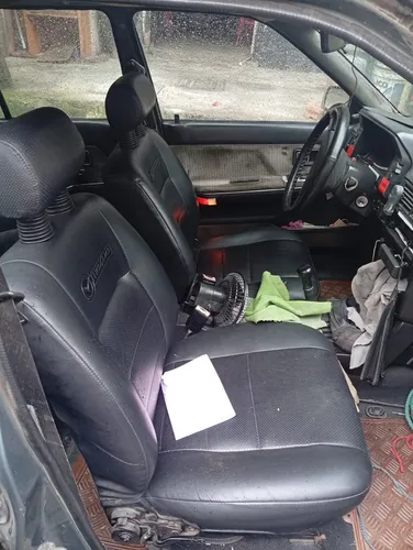 Vendo Camioneta Mazda 323. Para Más. Info Comunicarse Al Int