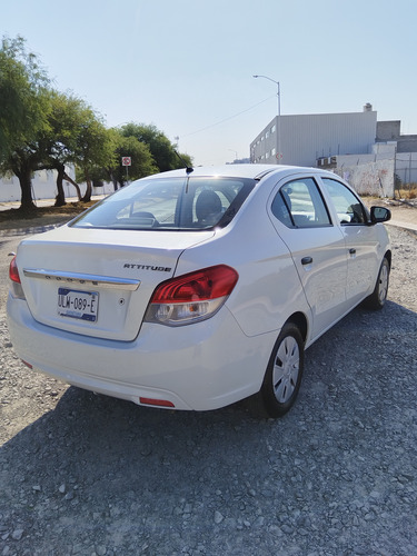 Dodge Attitude 1.2 Se At