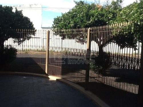 Imagem 2 de 6 de Venda De Casas / Padrão Na Cidade De Araraquara 3225