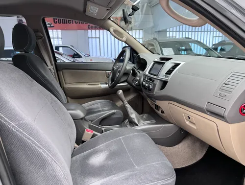 Toyota Fortuner 2.7l 4x2