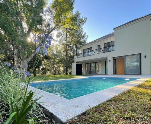 Imagen 18 de 23 de Casa 4 Dormitorios - Saint Thomas Oeste - En Venta O Alquiler Anual