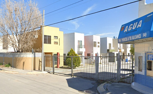 Venta De Casa En Fraccionamiento Terranova, Juárez Nuevo León Bp 