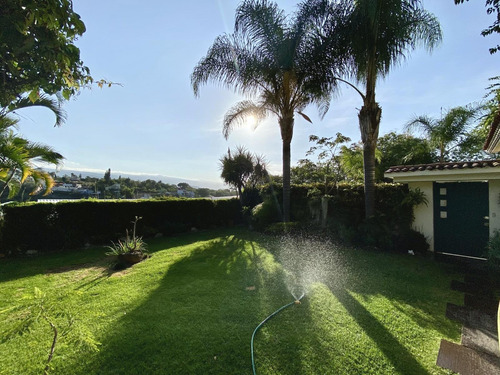 Casa En Venta En Lomas De Atzingo, Cuernavaca