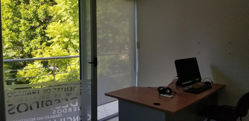 Oficina En Pleno Centro De San Isidro