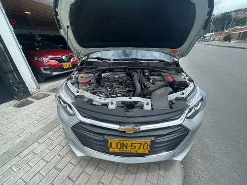 Chevrolet Onix 1.0T Premier Sedan At