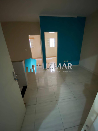 Imagem 2 de 8 de Apartamento Com Três Dormitórios No Embu Das Artes - 352ll