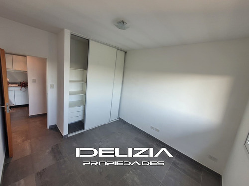 Imagen 8 de 14 de Venta De Departamento 2 Ambientes En Castelar Opotunidad