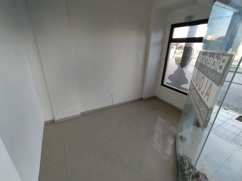 Local En Venta A Metros De Zebra Y A Pocas Cuadras Del Puente Peatonal