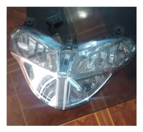 Faro Delantero Moto Benelli Trek 899 Y 1130