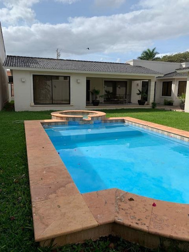 Imagen 2 de 30 de Renta Casa De Un Piso En Mérida !!! Amueblada $11´000,000.00