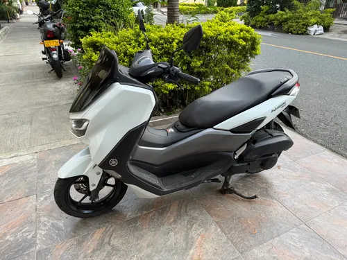 Nmax Connected Modelo 2023 Kilometraje 25300