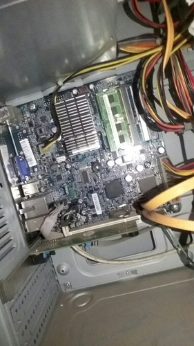 Computador Positivo Funcionando Para Desmontagem De Peças