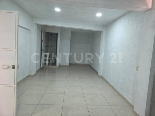 Edificio De Oficinas En Renta En Col. El Paraje, San Fco Chilpán, Tultitlán