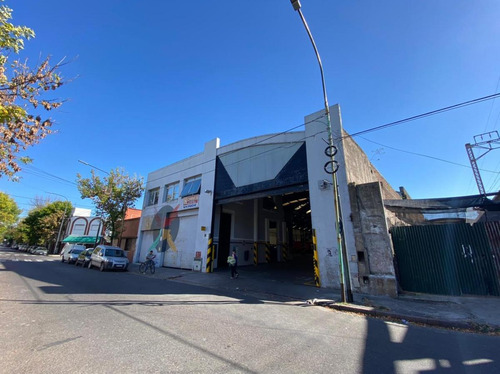 Galpón 2.544 M² C/ Salida A 2 Calles - Ideal Logística / Transporte - Barracas