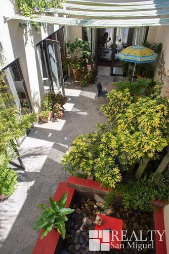 Imagen 2 de 20 de Casa En San Miguel De Allende Llena De Color