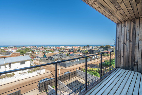 Venta Townhouse En Laguna Con Vista Al Mar