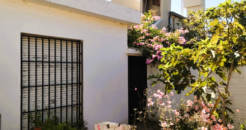 Casa En Barrio Los Boulevares