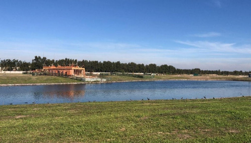 Lote Al Agua En Carpinchos - Nordelta