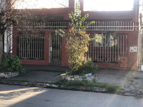 Casa En Venta En San Miguel De Tucumán