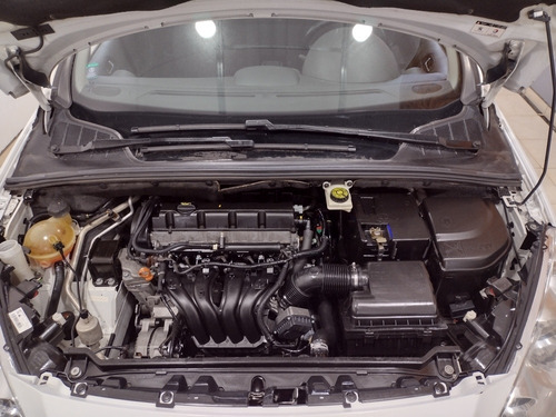 Imagen 14 de 14 de Peugeot 408 2.0 Allure Tiptronic 143cv 2011