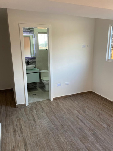 Imagen 10 de 13 de Apartamento Remodelado En San Antonio 04243257753