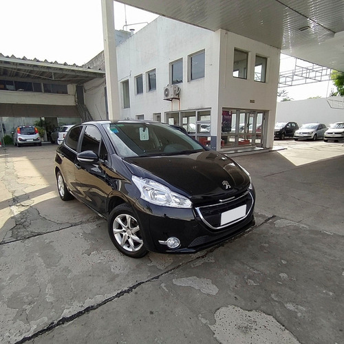 Peugeot 208 Allure 1.5 Touchscreen
