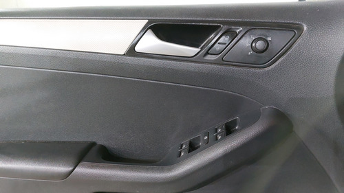 Volkswagen Jetta 2.5 COMFORTLINE TIP. BOLSAS AIRE DEL.