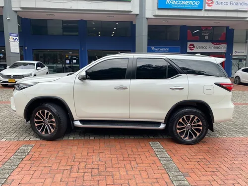 Toyota Fortuner Srv 2022 4000cc 4x4 Aut