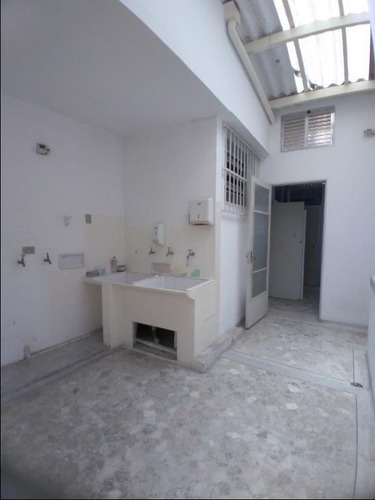 Imagem 19 de 24 de Sobrado Com 4 Dormitórios Para Alugar, 280 M² Por R$ 5.900,00/mês - Mirandópolis - São Paulo/sp - So1119