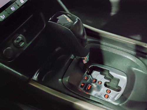 Imagem 6 de 13 de Peugeot 2008 1.6 16v Flex Griffe 4p Automático