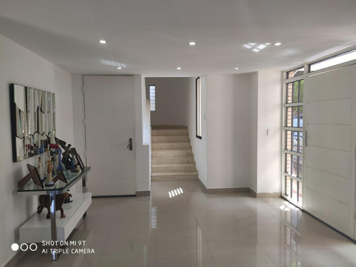Imagen 3 de 12 de Casa En Venta En Monte Claro Mls #22-7159 -- Liliana Abi Mussa - 04122564657