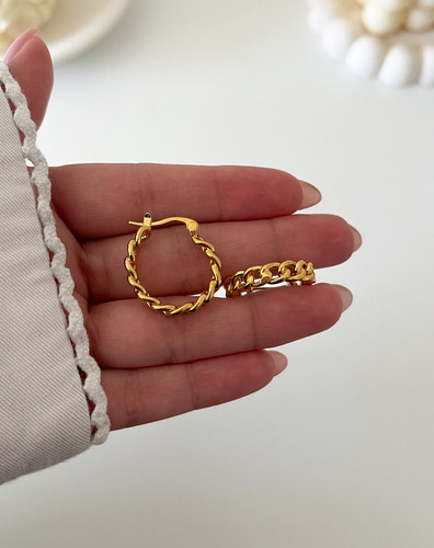 Argollas Trenzadas Grumet Tipo Cadena Calada De Acero Dorado