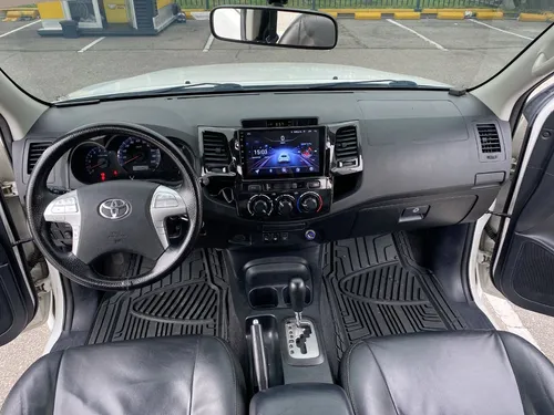 Toyota Fortuner 2.7 Sr5 4X2