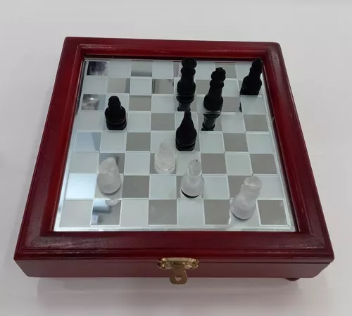 Jogo De Xadrez Tabuleiro E Peças Em Vidros Decoração 25X25Cm - Escorrega o  Preço