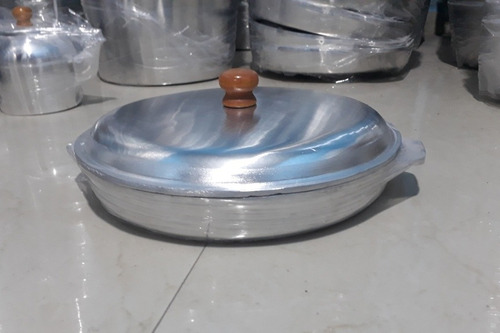 Pizzera C/tapa 33 Cm Aluminio Fundido 5,5 Mm De Espesor