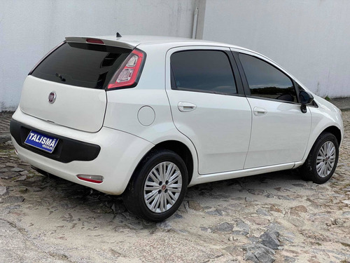 Imagem 2 de 13 de Fiat Punto 2016 1.4 Attractive Flex 5p
