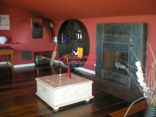 Casa En Punta Del Este, Pinares- Ref: 4359