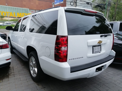 Imagen 5 de 13 de Chevrolet Suburban Lt 2007