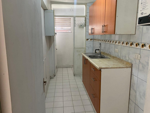 Oportunidad!!! Departamento En Excelente Ubicación Céntrica.