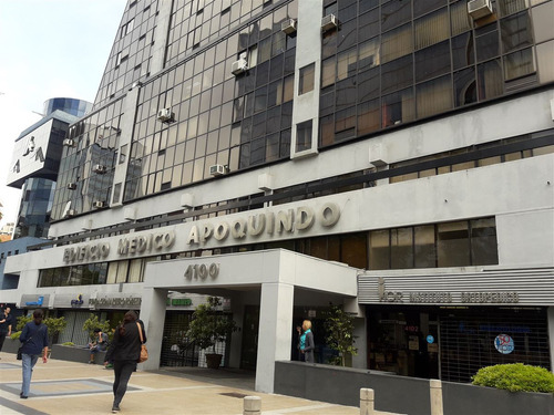Oficina En Venta, 1/2 Cuadra Del Metro Alcántara, Las Condes